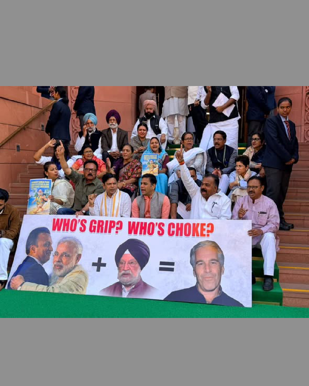 நரேந்திர மோடியின் அமைச்சரவையிலிருந்து ஹர்தீப் சிங் பூரி